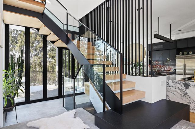 95 N Broadway, Irvington, NY 10533