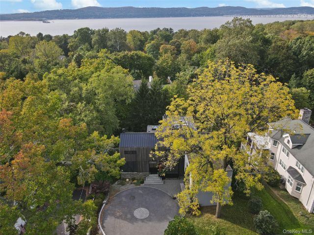 95 N Broadway, Irvington, NY 10533