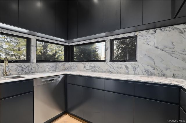 95 N Broadway, Irvington, NY 10533