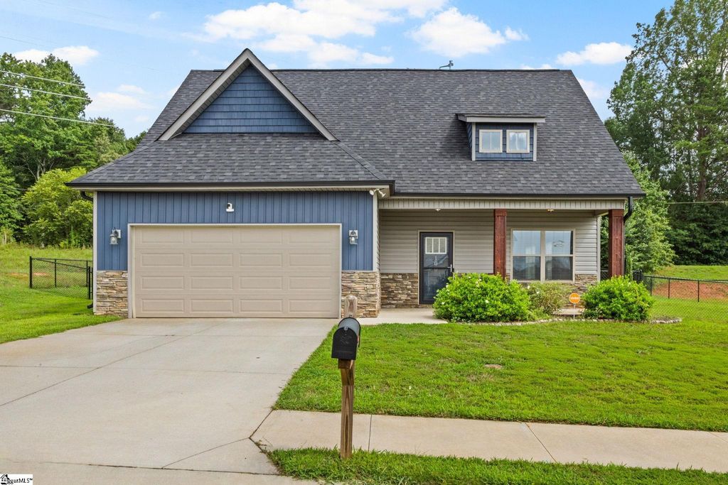 100 Hershey Drive, Piedmont, SC 29673