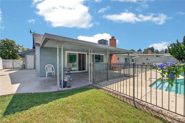 922 S Eureka, Redlands, CA 92373