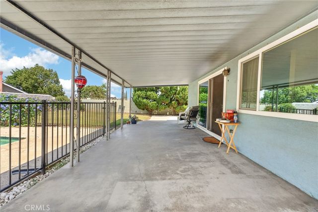 922 S Eureka, Redlands, CA 92373