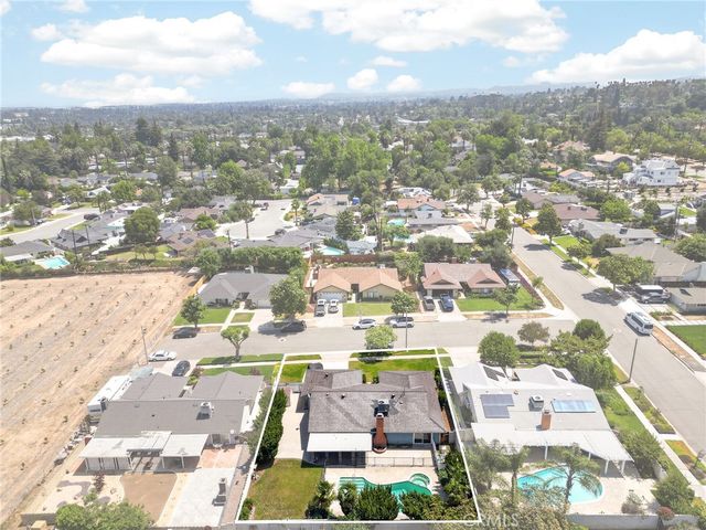 922 S Eureka, Redlands, CA 92373