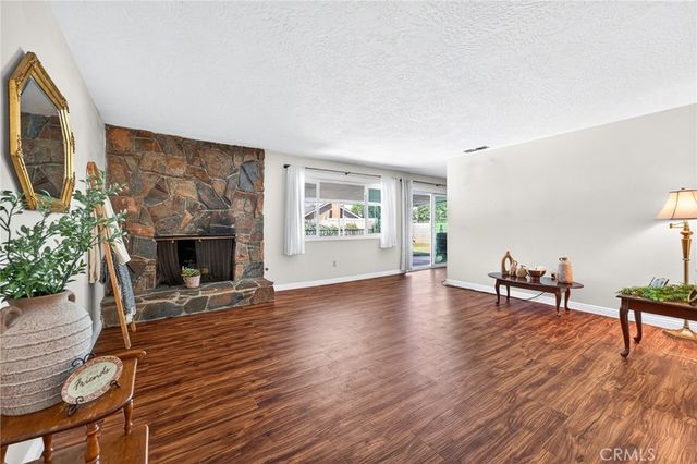 922 S Eureka, Redlands, CA 92373