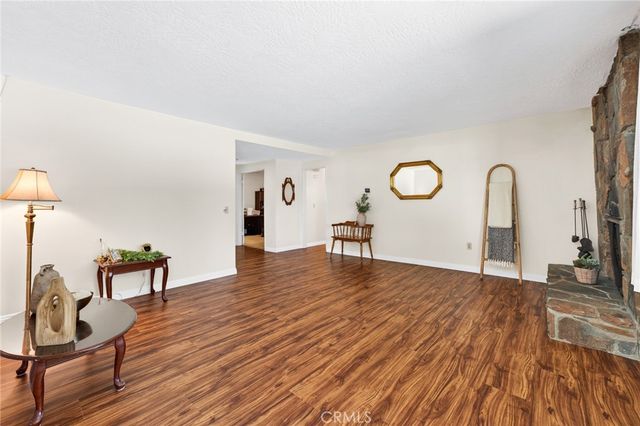 922 S Eureka, Redlands, CA 92373