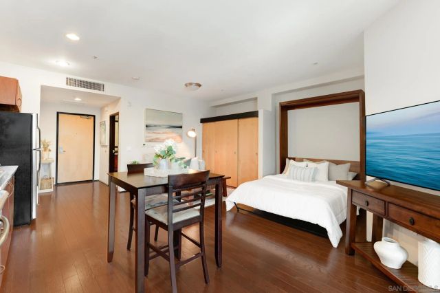 1551 4Th Ave 504, San Diego, CA 92101