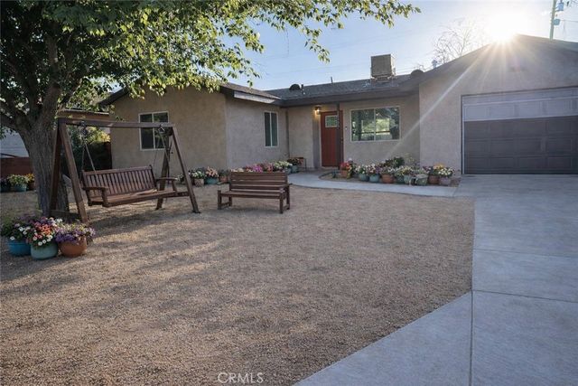 38527 Pond, Palmdale, CA 93550