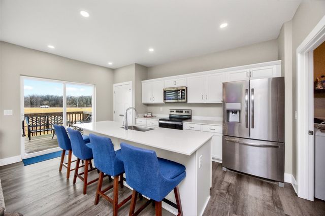 1718 S Redtail Avenue, West Des Moines, IA 50265