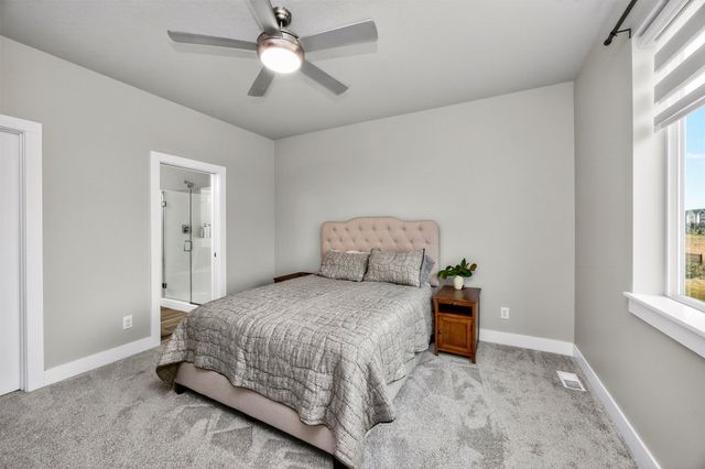 1718 S Redtail Avenue, West Des Moines, IA 50265