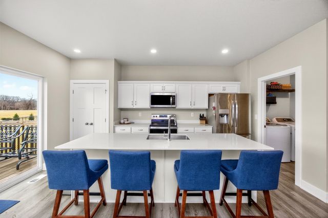 1718 S Redtail Avenue, West Des Moines, IA 50265