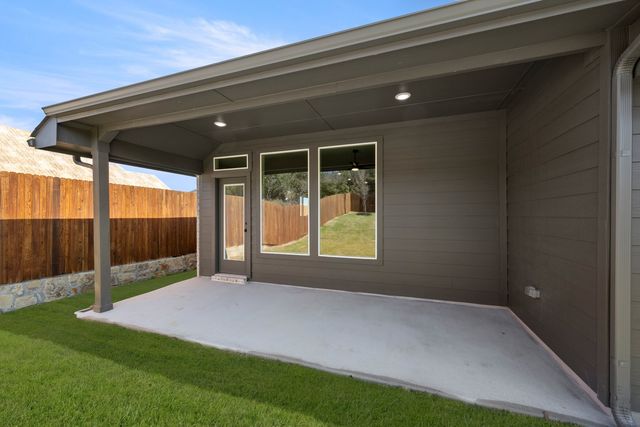 541 Waterford Park Boulevard, Weatherford, TX 76087