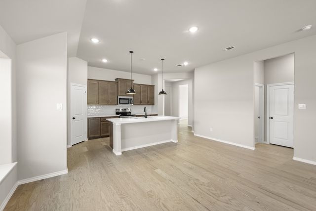 541 Waterford Park Boulevard, Weatherford, TX 76087