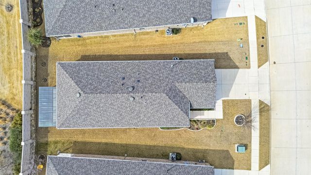 200 Sleepy Willow Lane, Mckinney, TX 75071