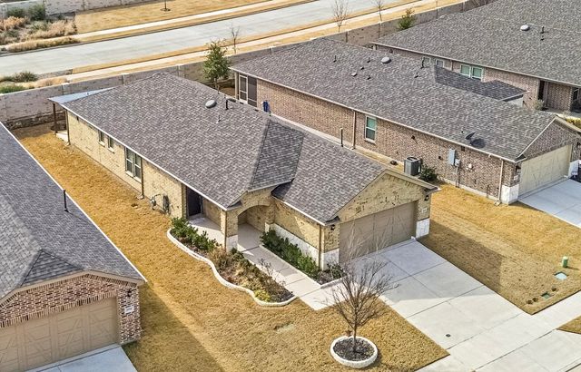 200 Sleepy Willow Lane, Mckinney, TX 75071