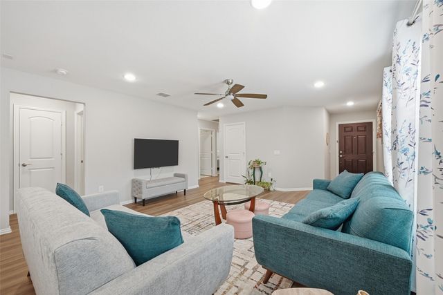 200 Sleepy Willow Lane, Mckinney, TX 75071