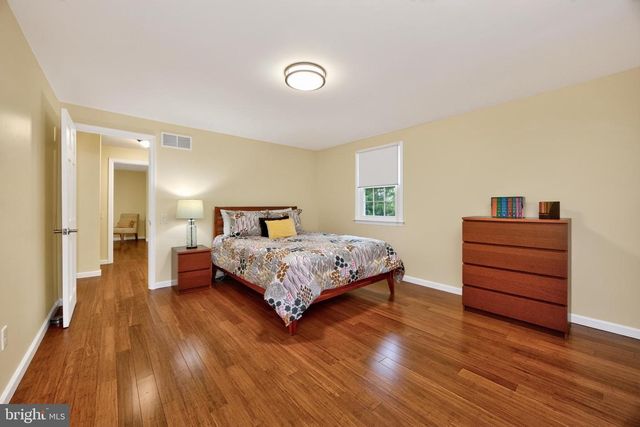 330 HUFFMAN DR, Exton, PA 19341