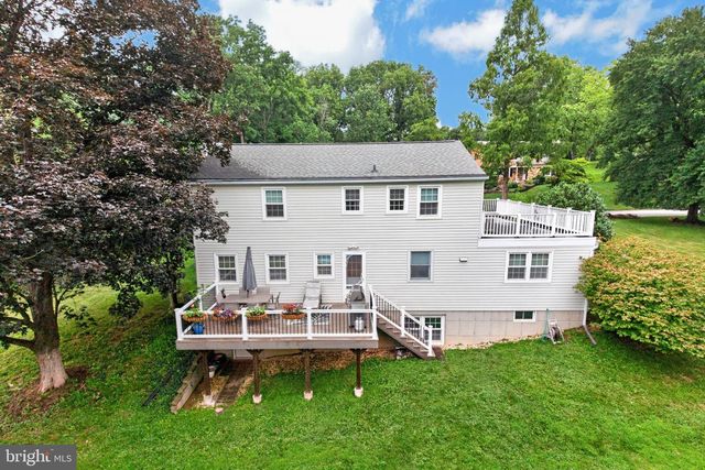 330 HUFFMAN DR, Exton, PA 19341