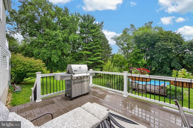 330 HUFFMAN DR, Exton, PA 19341