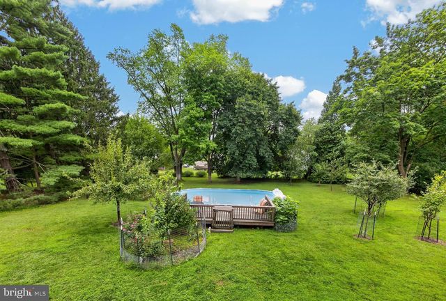 330 HUFFMAN DR, Exton, PA 19341
