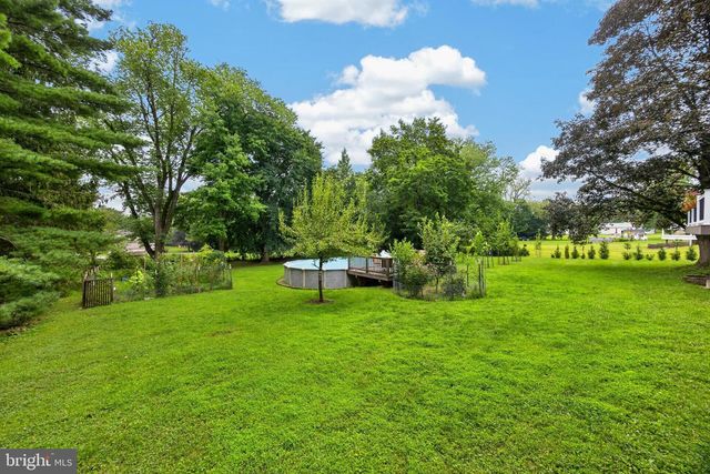 330 HUFFMAN DR, Exton, PA 19341