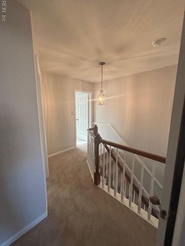 1041 Tottenham LN, Virginia Beach, VA 23454