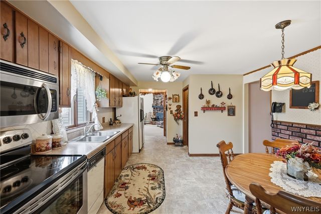 125 Brookside Terrace West, Tonawanda, NY 14150