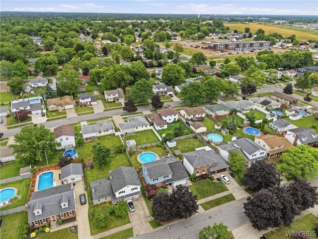 125 Brookside Terrace West, Tonawanda, NY 14150