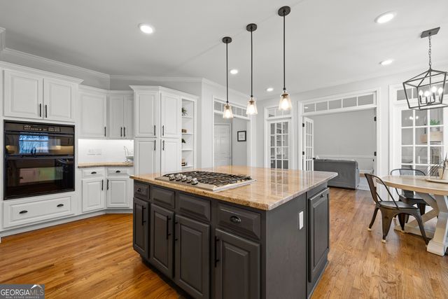 375 Woodcreek Lane, Fayetteville, GA 30215