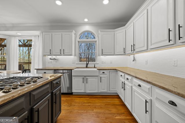 375 Woodcreek Lane, Fayetteville, GA 30215