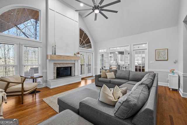 375 Woodcreek Lane, Fayetteville, GA 30215