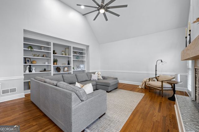 375 Woodcreek Lane, Fayetteville, GA 30215