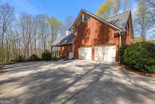 375 Woodcreek Lane, Fayetteville, GA 30215