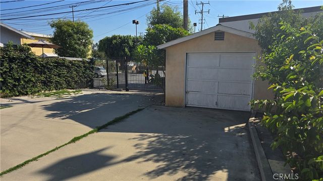 5628 York Boulevard, Los Angeles, CA 90042