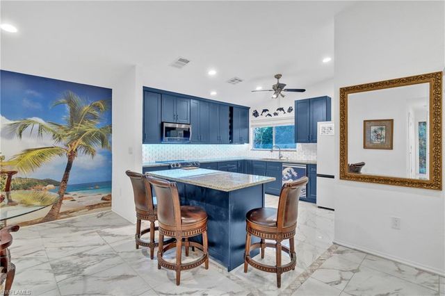 6511 Royal Woods DR, Fort Myers, FL 33908