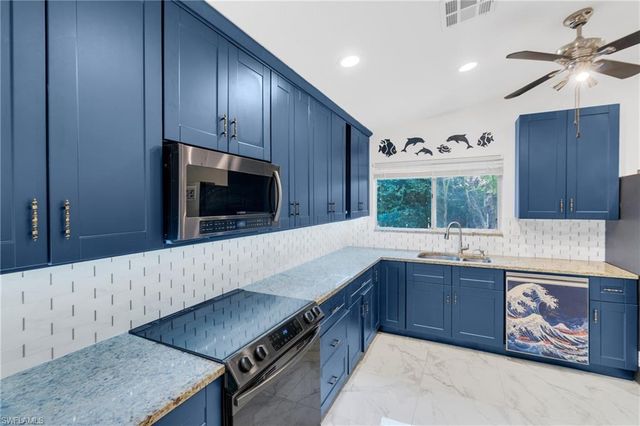 6511 Royal Woods DR, Fort Myers, FL 33908