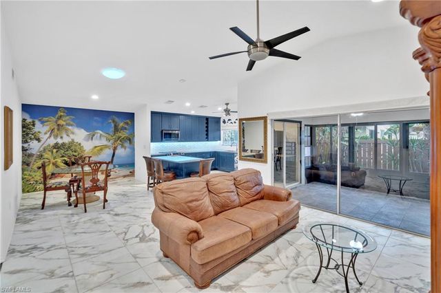 6511 Royal Woods DR, Fort Myers, FL 33908