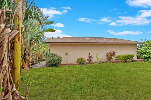 6511 Royal Woods DR, Fort Myers, FL 33908