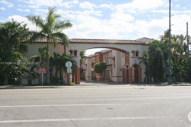 5988 SW 8th St 2, West Miami, FL 33144