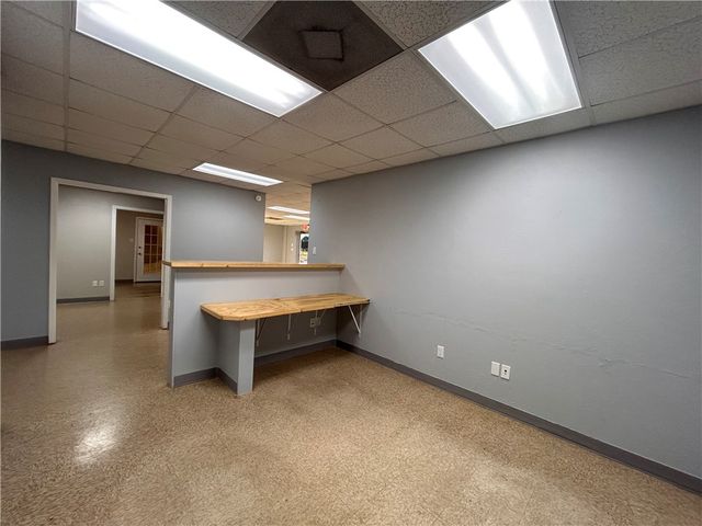 607 Railroad Dr, Portland, TX 78374