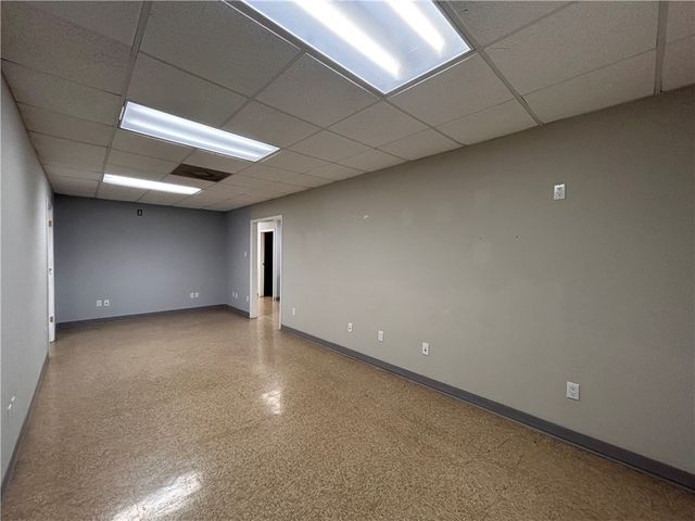 607 Railroad Dr, Portland, TX 78374