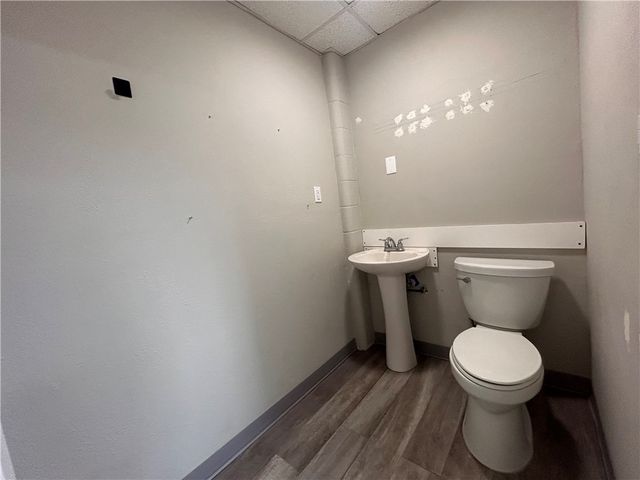 607 Railroad Dr, Portland, TX 78374