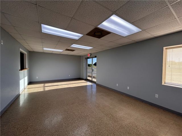 607 Railroad Dr, Portland, TX 78374