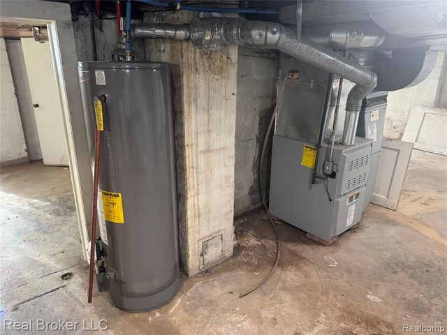 465 S Marshall Street, Pontiac, MI 48342