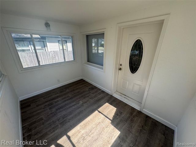 465 S Marshall Street, Pontiac, MI 48342