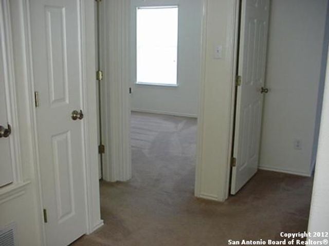 8912 SCARLET CRK, Universal City, TX 78148