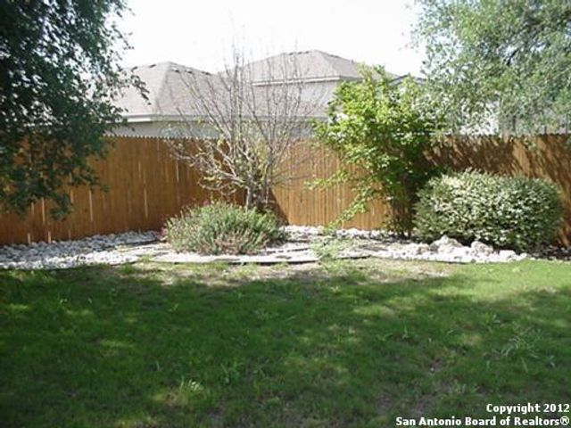 8912 SCARLET CRK, Universal City, TX 78148