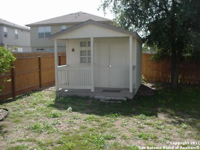 8912 SCARLET CRK, Universal City, TX 78148