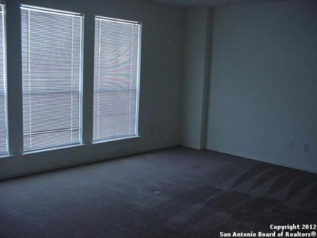 8912 SCARLET CRK, Universal City, TX 78148