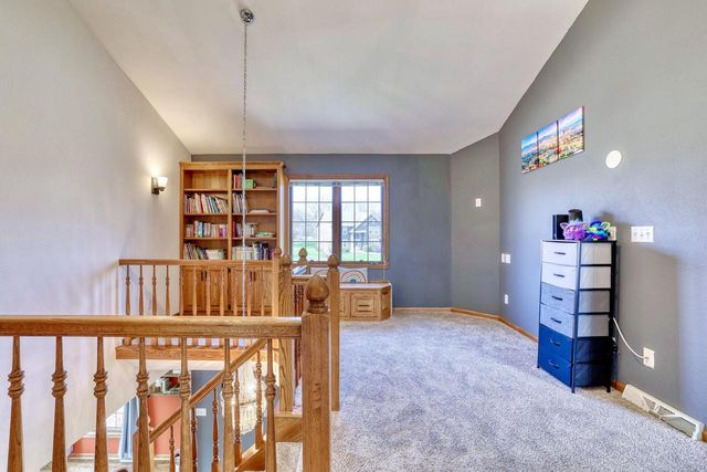 W157N7420 Stonewood CIRCLE, Menomonee Falls, WI 53051