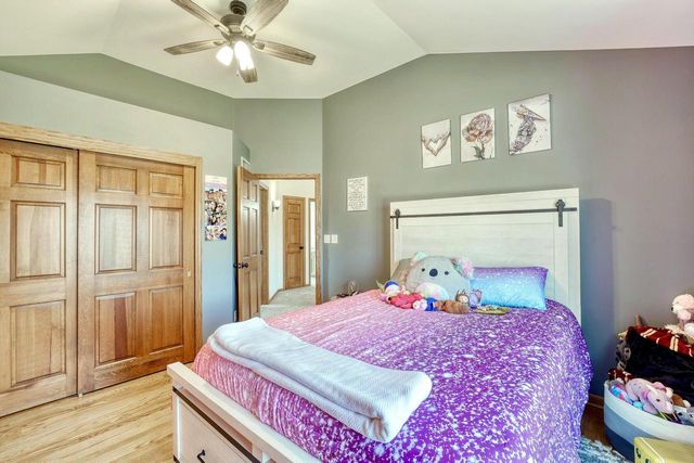 W157N7420 Stonewood CIRCLE, Menomonee Falls, WI 53051